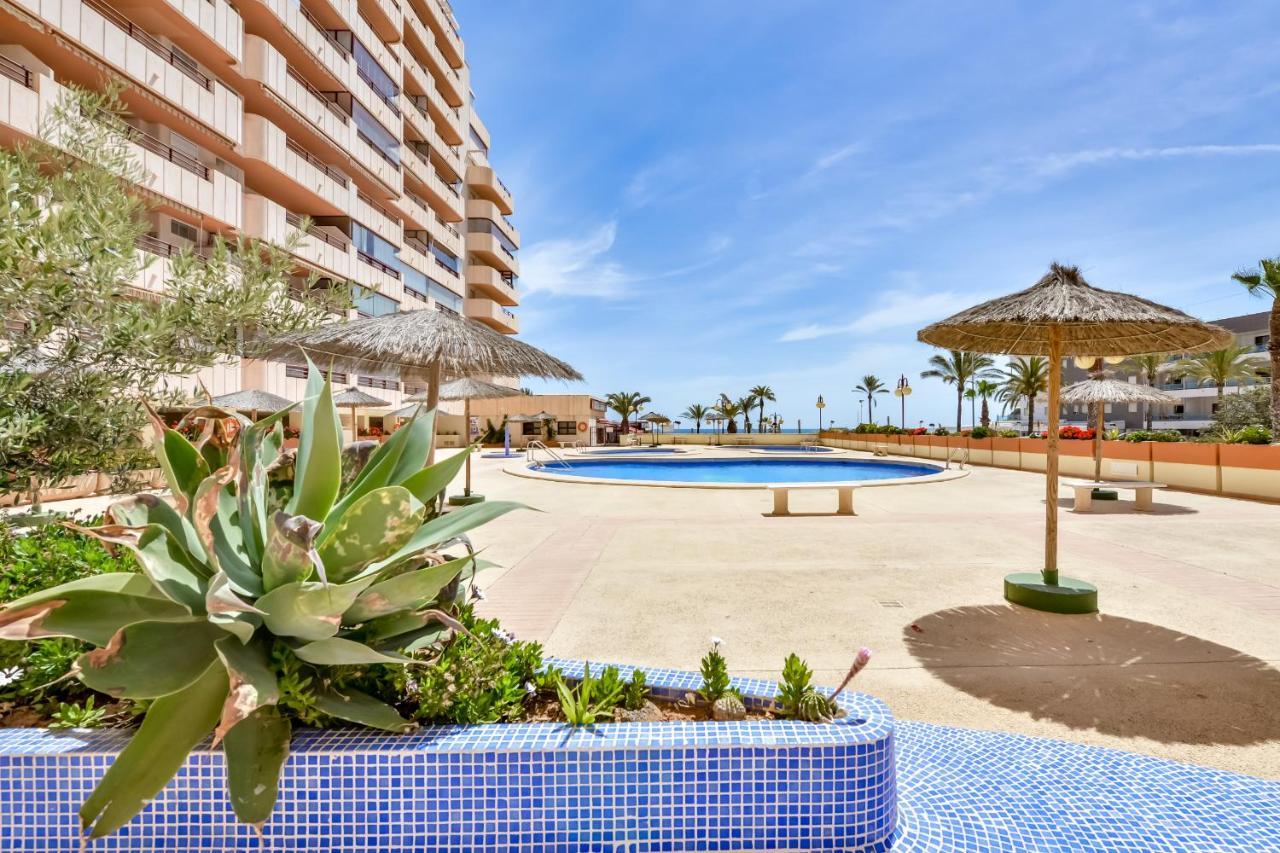 Apartamentos Zafiro Atico Кальпе Экстерьер фото