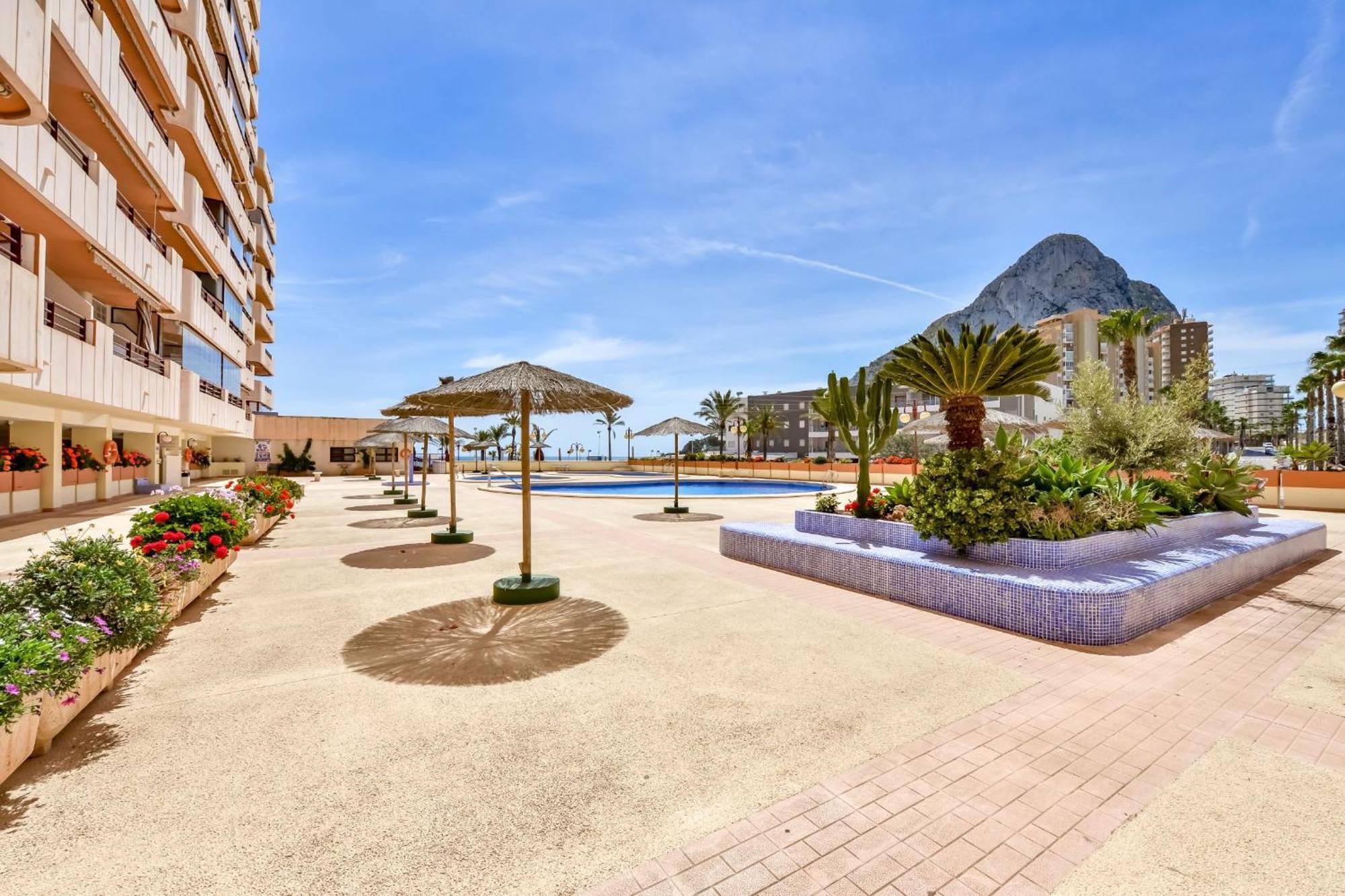 Apartamentos Zafiro Atico Кальпе Экстерьер фото